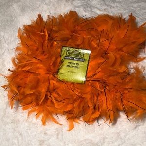 🧡🎃 Pier 1 Imports Halloween Costume Boo-Tique Feather Boa 6 Foot 🎃🧡 NWT